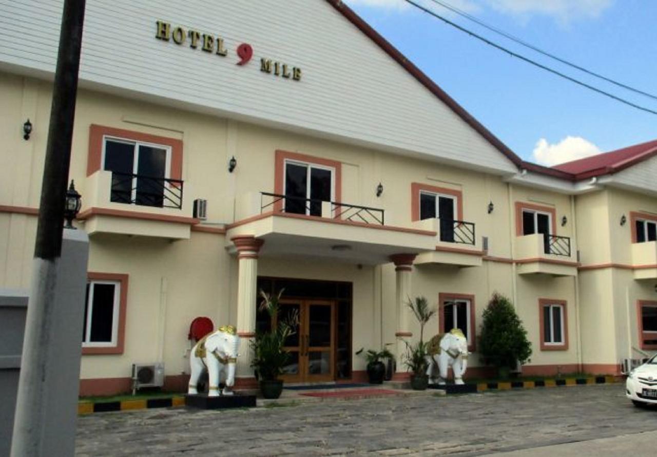 Hotel 9 Mile Янгон Экстерьер фото
